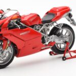 Ducati 999 Czerwony Minichamps 1:12 - image 2 of 4