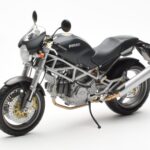 Ducati Monster M900 Czarny Minichamps 1:12 - image 2 of 4
