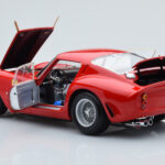 Ferrari 250 GTO Czerwony Kyosho 1:18 - image 5 of 10
