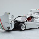 Ferrari F40 Perłowy Biały Italy Kyosho 1:18 - image 2 of 8