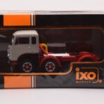 Fiat 690 T1 Biały IXO 1:43 - image 4 of 4