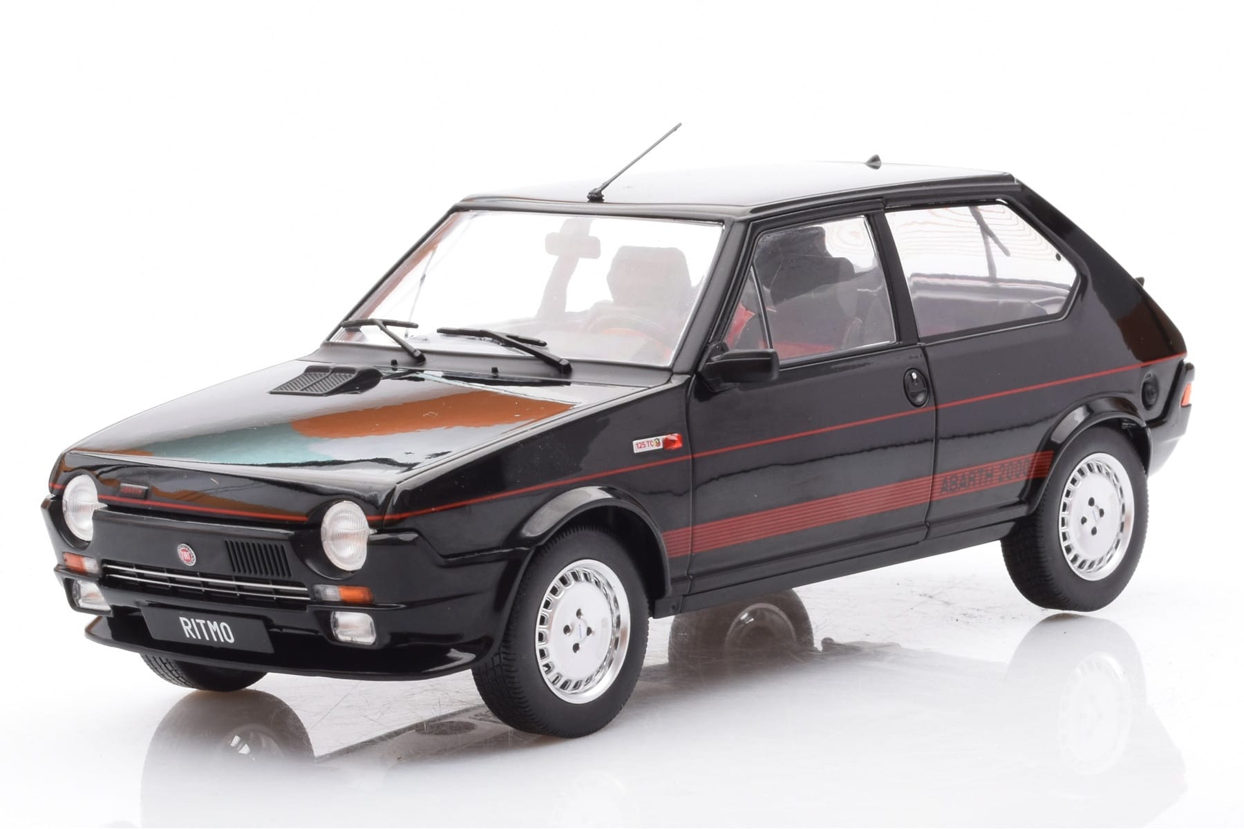 Fiat Ritmo TC 125 Abarth Czarny MCG 1:18 MCG18418 Metal