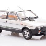 Fiat Ritmo TC 125 Abarth Srebrny MCG 1:18 - image 4 of 6