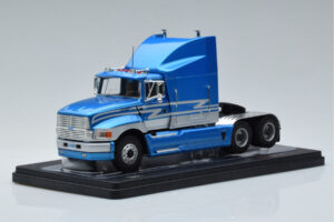 Ford Aeromax Niebieski IXO 1:43 TR127