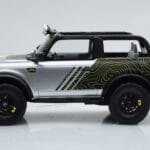 Ford Bronco RTR Iconic Srebrny GT Spirit 1:18 - image 3 of 6