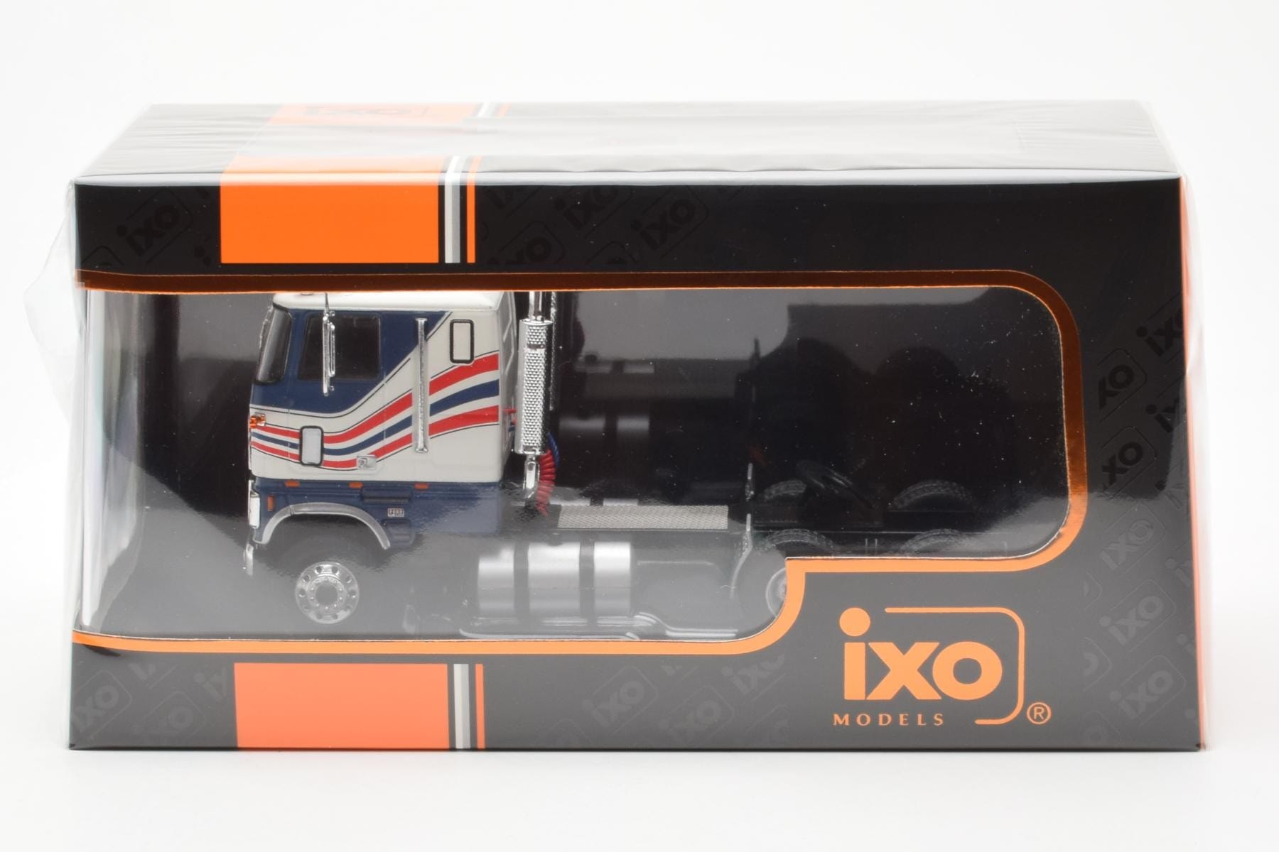 Ford CL 9000 Biały Niebieski IXO 1:43 TR177 Metal — zdjęcie 4 z 4