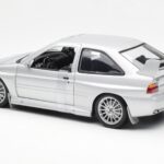 Ford Escort RS Cosworth Wersja Drogowa Srebrny UT Models 1:18 - image 4 of 6