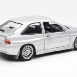 Ford Escort RS Cosworth Wersja Drogowa Srebrny UT Models 1:18 - image 5 of 6