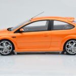 Ford Focus Mk2 ST 2.5 Electric Pomarańczowy Otto 1:18 - image 3 of 6