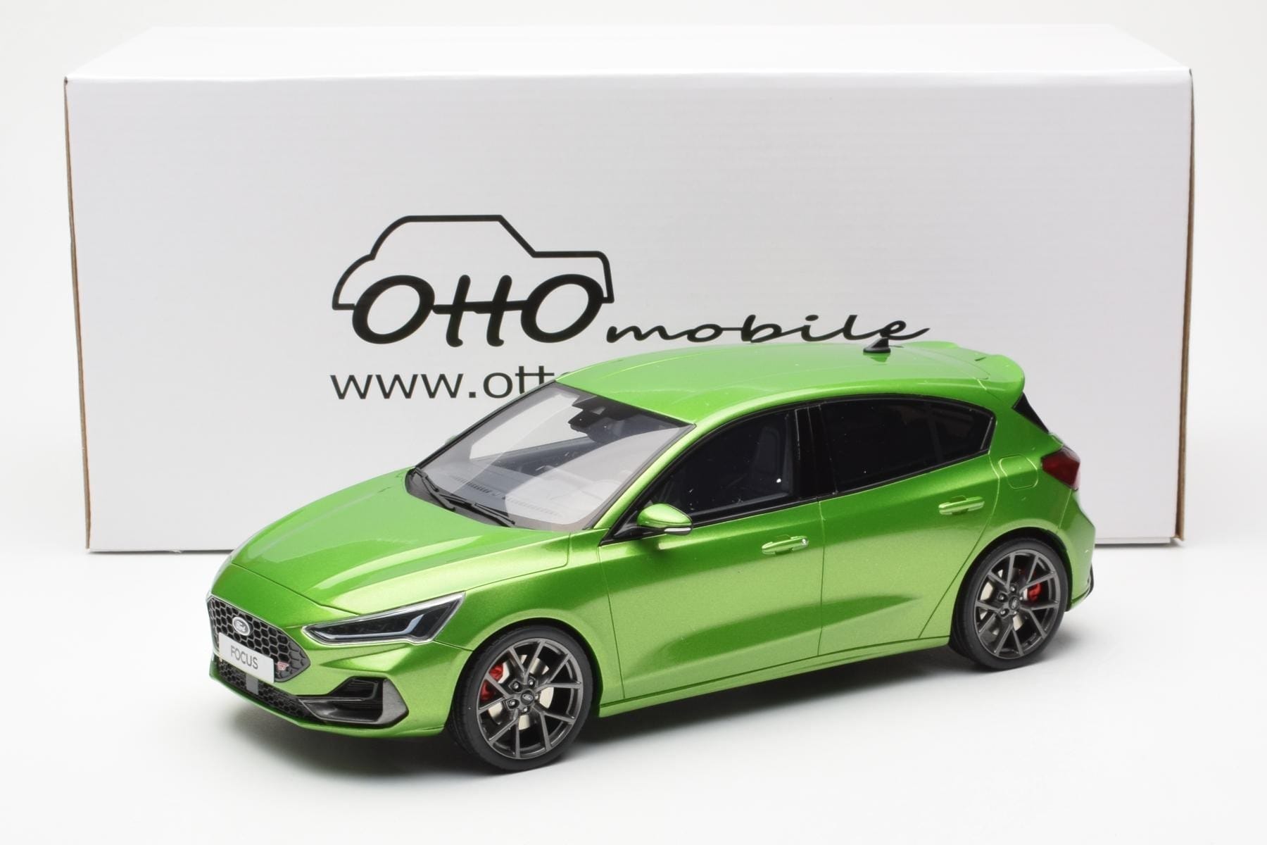 Ford Focus Mk5 ST Phase 2 Mean Zielony Otto 1:18 OT450 Żywica — zdjęcie 6 z 6