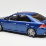 Ford Mondeo ST220 Performance Niebieski Otto 1:18 OT448 - image 5 of 6