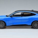 Ford Mustang Mach-E GT Performance Niebieski Otto 1:18 OT414 Żywica - image 3 of 6
