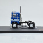 Freightliner COE Niebieski Biały IXO 1:43 - image 2 of 4