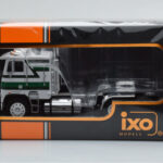 Freightliner FLA Biały Zielony IXO 1:43 - image 4 of 4