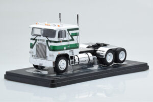 Freightliner FLA Biały Zielony IXO 1:43