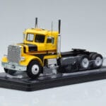 Freightliner FLC120 64T Żółty IXO 1:43 TR116