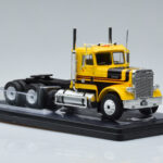 Freightliner FLC120 64T Żółty IXO 1:43 TR116 - image 4 of 6