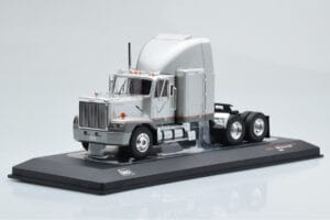 GMC General SBFA Srebrny IXO 1:43 TR166