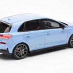 Hyundai i30 N Jasnoniebieski Otto 1:18 OT425 - image 2 of 6