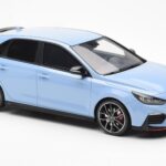 Hyundai i30 N Jasnoniebieski Otto 1:18 OT425 - image 4 of 6