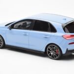 Hyundai i30 N Jasnoniebieski Otto 1:18 OT425 - image 5 of 6