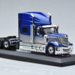International Lonestar Niebieski IXO 1:43 TR118 - image 4 of 6