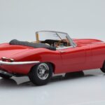 Jaguar E-Type Series 1 Roadster Czerwony KK-Scale 1:18 - image 2 of 6
