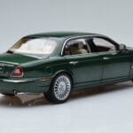 Jaguar XJ6 X350 Racing Zielony Almost Real 1:18 - image 3 of 13