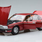 Jaguar XJ6 XJ40 Flamenco Czerwony Almost Real 1:18 - image 2 of 11
