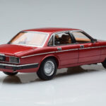 Jaguar XJ6 XJ40 Flamenco Czerwony Almost Real 1:18 - image 3 of 11