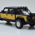 Jeep Gladiator Honcho Czarny GT Spirit 1:18 - image 5 of 6