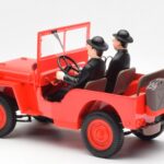 Jeep Willys Tintin 2 Figurki UT Models 1:18 - image 5 of 6