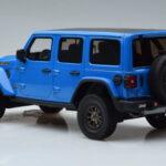 Jeep Wrangler Rubicon 392 Niebieski GT Spirit 1:18 - image 5 of 6