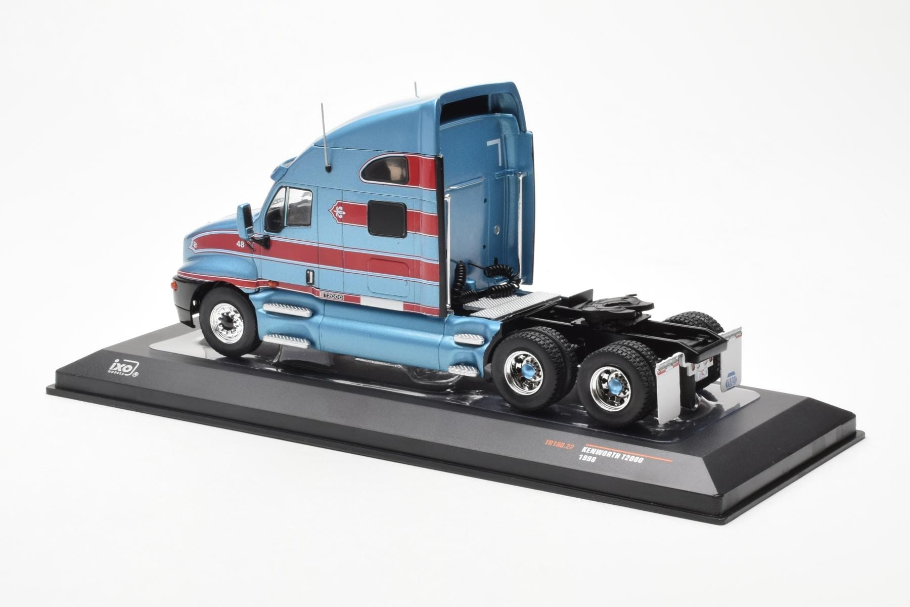 Kenworth T2000 Jasnoniebieski Czerwony IXO 1:43 TR180 Metal — zdjęcie 4 z 4