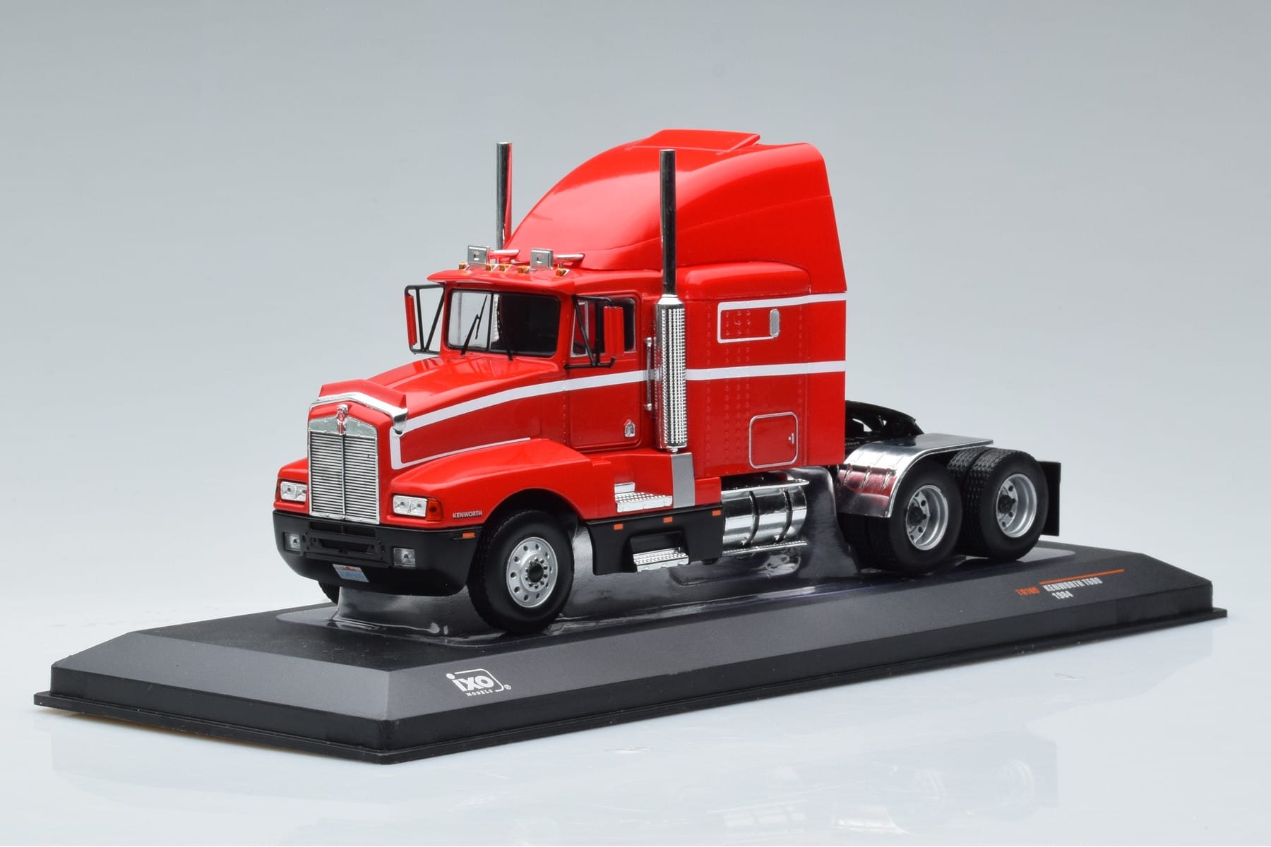 Kenworth T600 Czerwony IXO 1:43 TR109 Metal