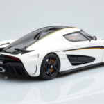 Koenigsegg Regera Biały GT Spirit 1:18 - image 2 of 5