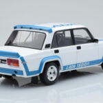 Lada 2105 VFTS Biały IXO 1:18 - image 2 of 6