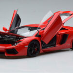 Lamborghini Aventador LP700-4 Andromeda Czerwony AUTOart 1:18 - image 2 of 10