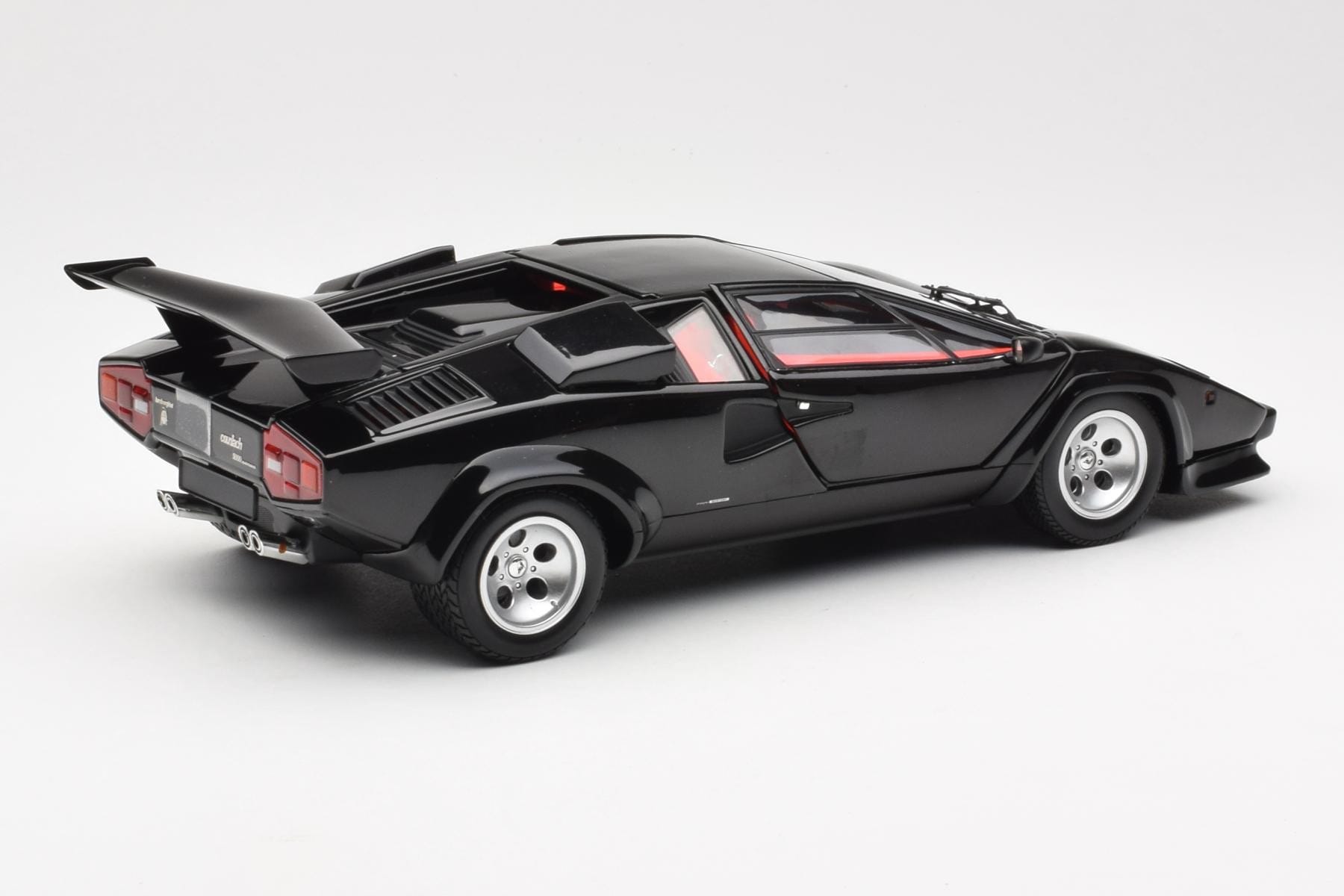 Lamborghini Countach LP 5000 Quattrovalvole Czarny Kyosho 1:18 08320BK Metal — zdjęcie 3 z 8