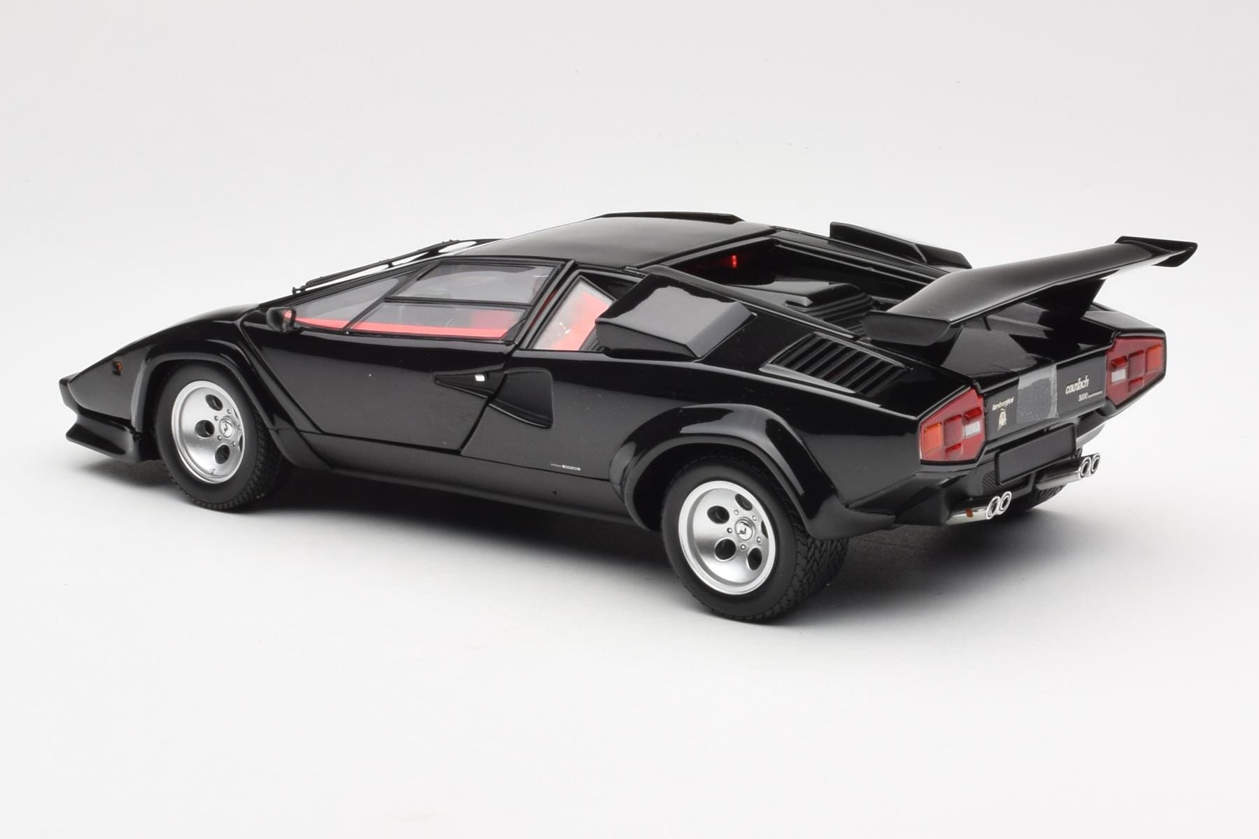 Lamborghini Countach LP 5000 Quattrovalvole Czarny Kyosho 1:18 08320BK Metal — zdjęcie 7 z 8