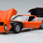Lamborghini Miura SV Pomarańczowy AUTOart 1:18 - image 2 of 8