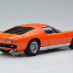Lamborghini Miura SV Pomarańczowy AUTOart 1:18 - image 3 of 8