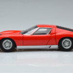 Lamborghini Miura SV Czerwony AUTOart 1:18 - image 5 of 8
