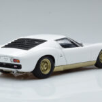 Lamborghini Miura SV Biały AUTOart 1:18 - image 3 of 8