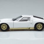 Lamborghini Miura SV Biały AUTOart 1:18 - image 5 of 8
