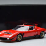 Lamborghini Miura SVR Czerwony Kyosho 1:18 - image 9 of 9