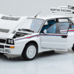 Lancia Delta HF Integrale 6 Biały Kyosho 1:18 - image 2 of 8