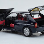 Lancia Delta HF Integrale Club Italia Niebieski Kyosho 1:18 - image 3 of 8
