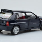 Lancia Delta HF Integrale Club Italia Niebieski Kyosho 1:18 - image 4 of 8