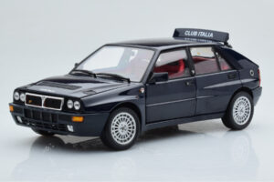 Lancia Delta HF Integrale Club Italia Niebieski Kyosho 1:18